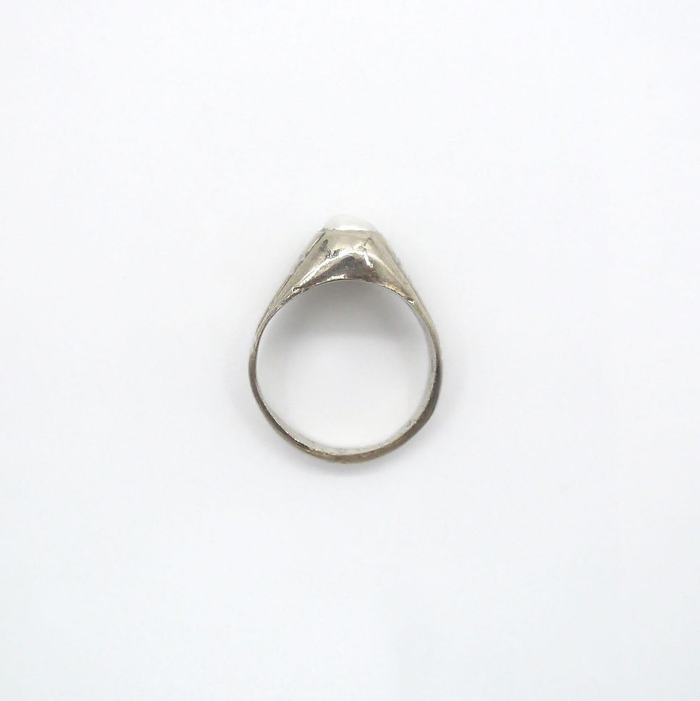 Thumbnail: Pearl Crest Ring (R-RG002)