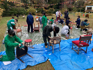 赤い椅子再生プロジェクト（Vol.3 クリア塗装編）