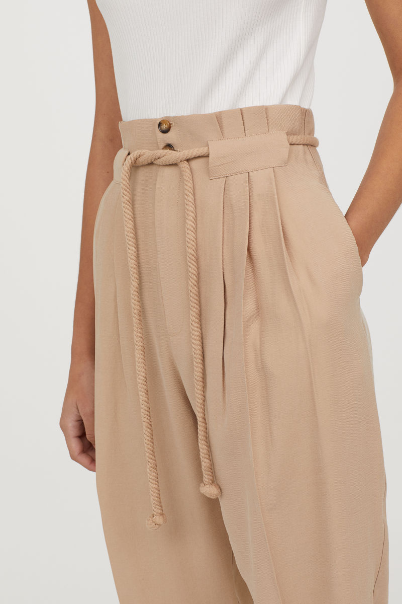 Miniatura: Pantalón con cinturón de atar