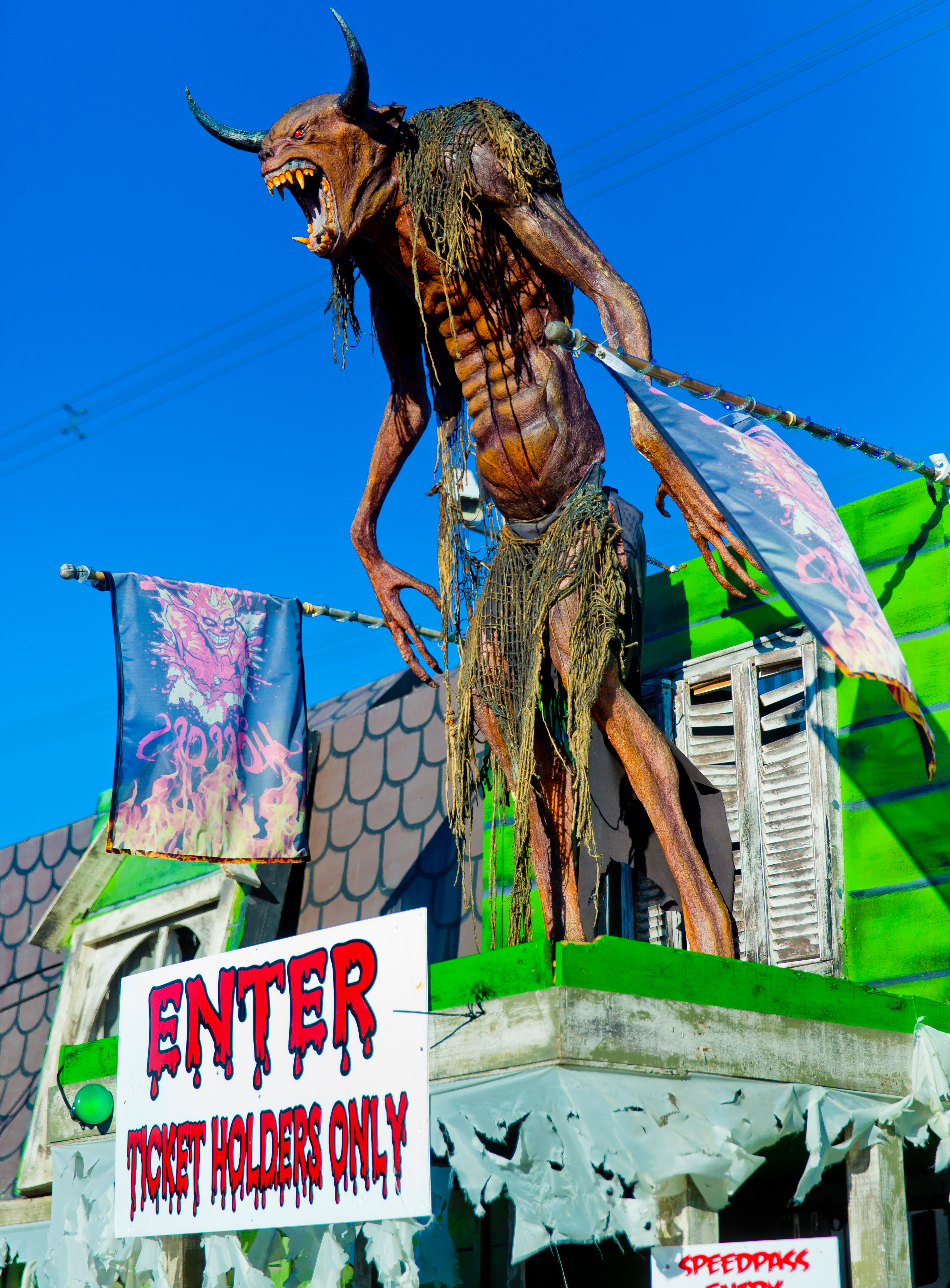 GALLERY Haunted House Surrey Potters House of Horrors