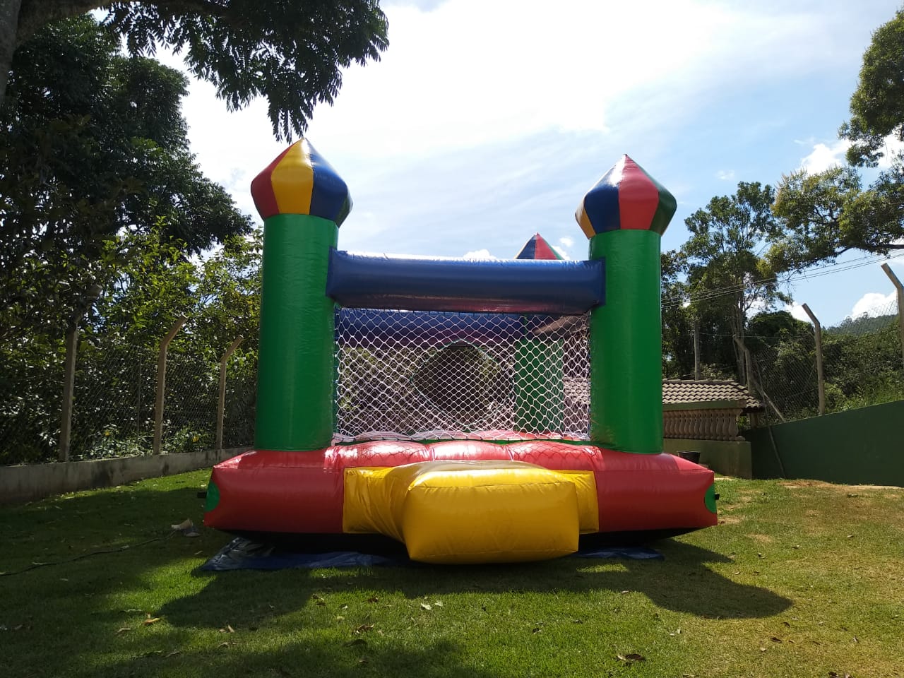 Castelinho Inflável