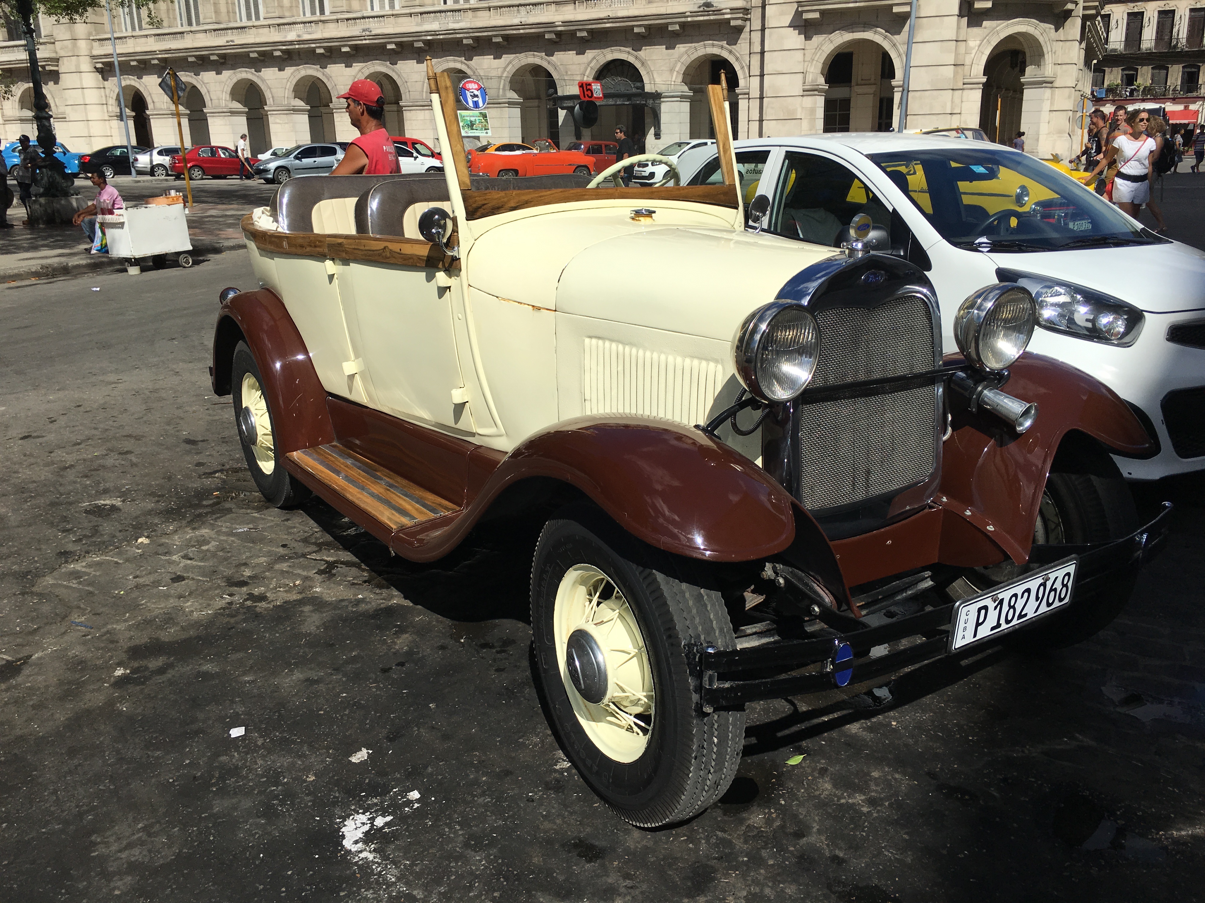 Cars in Havana by Fernando Jones