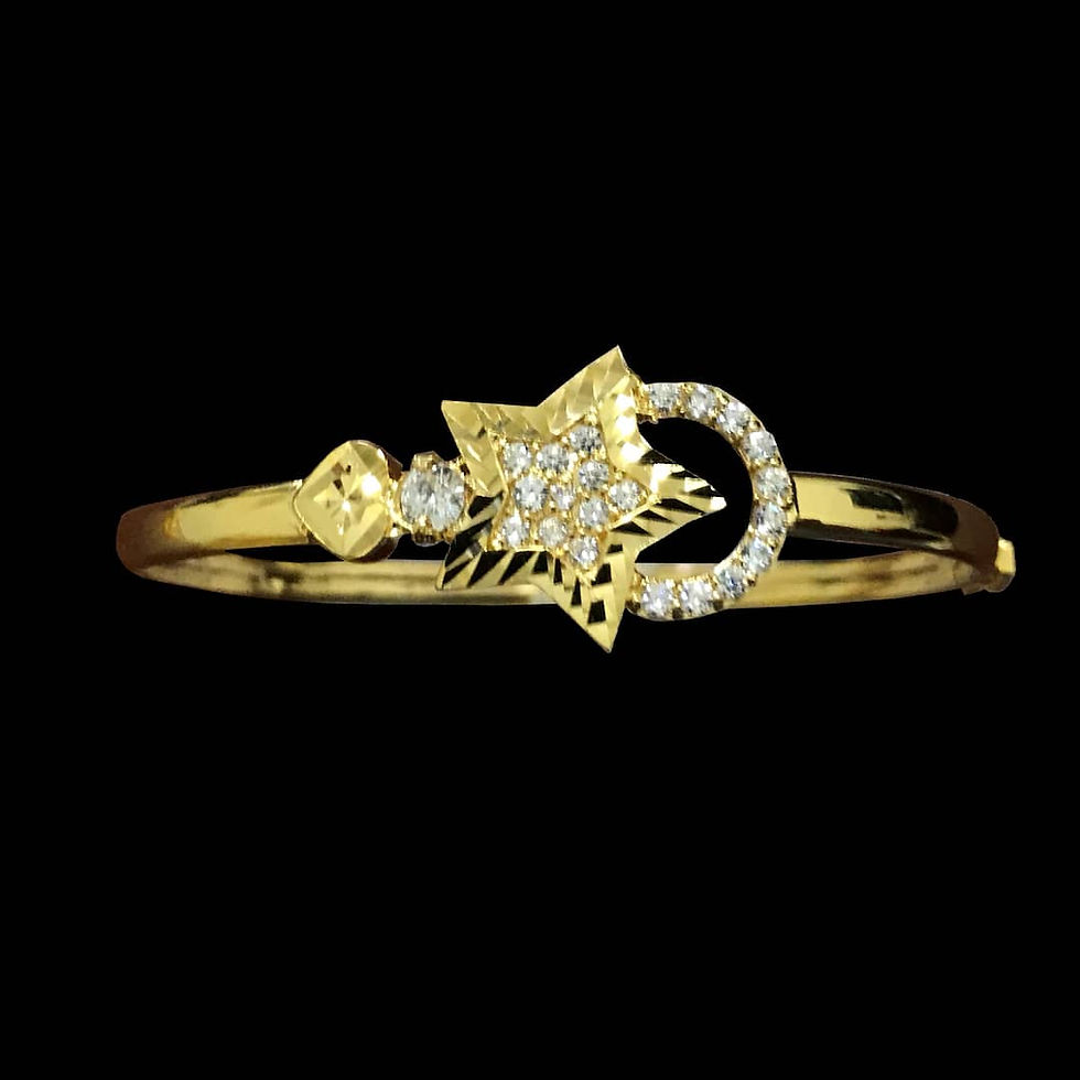 Vòng vàng ngôi sao đá trắng VJC 610