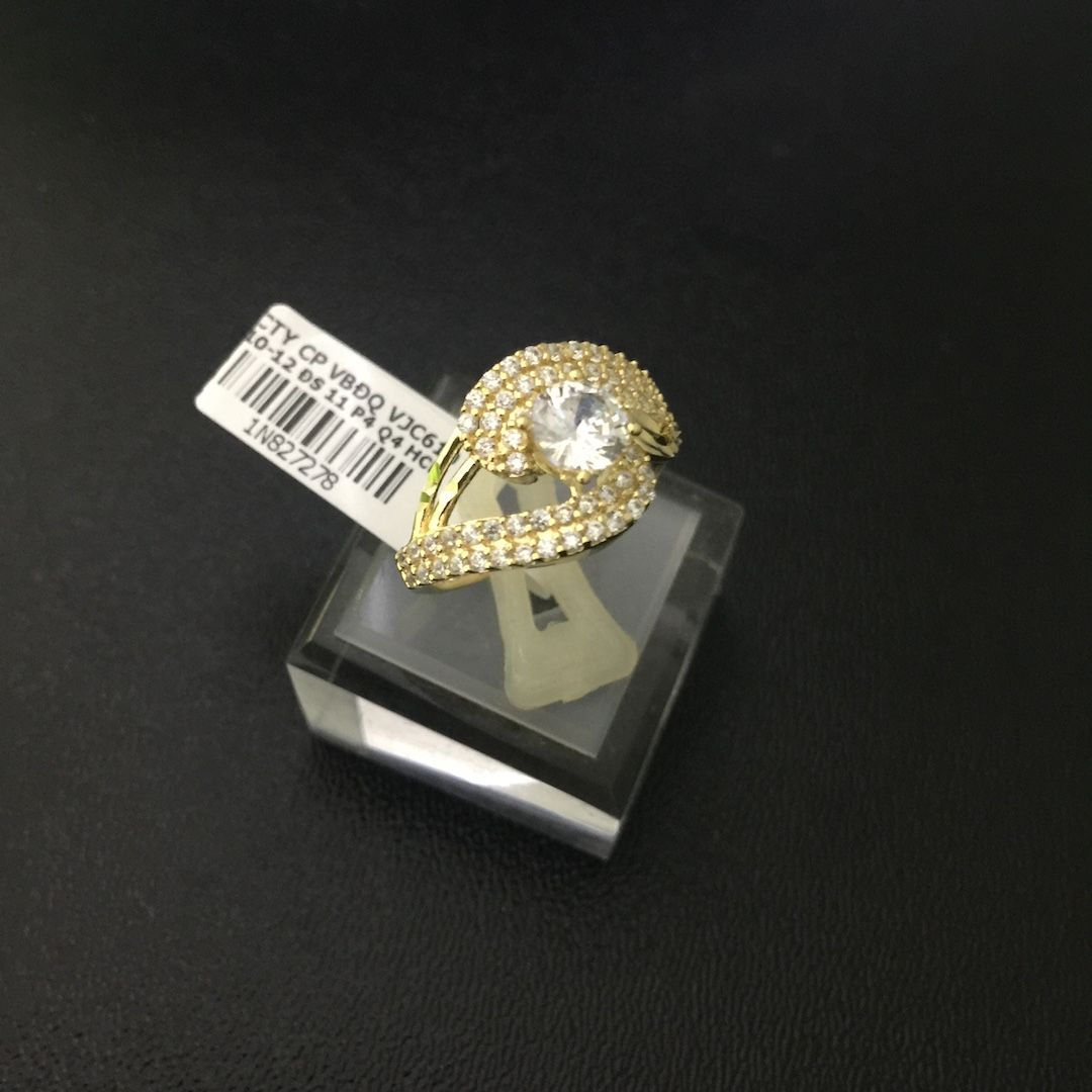 Nhẫn nữ vàng đá trắng VJC 610