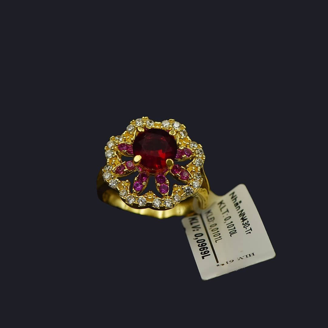 Nhẫn Hoa vàng đá đỏ VJC 610