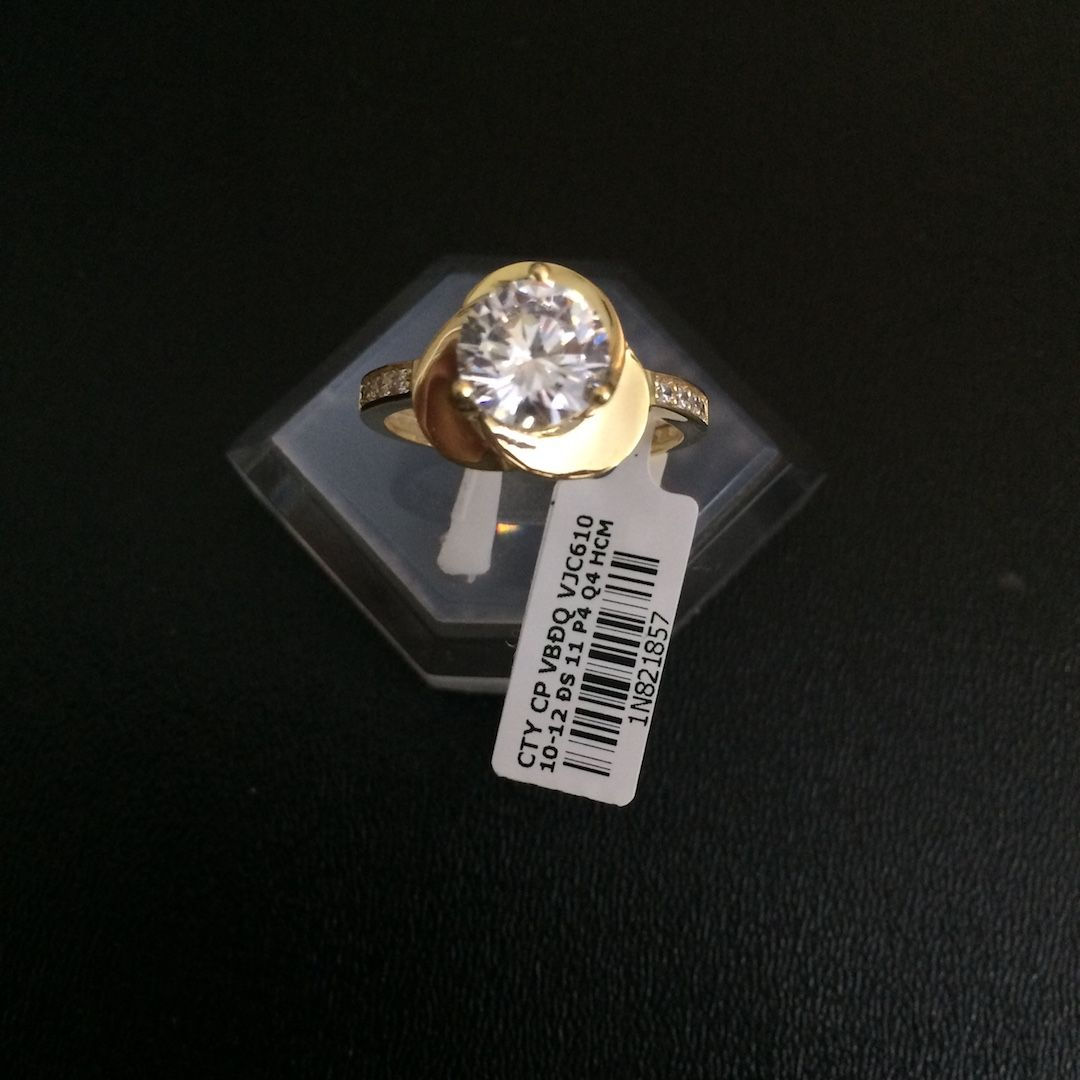 Nhẫn nữ vàng đá trắng VJC 610