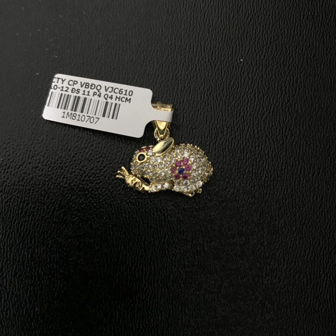 Mặt dây chuyền thỏ vàng đá đỏ VJC 610