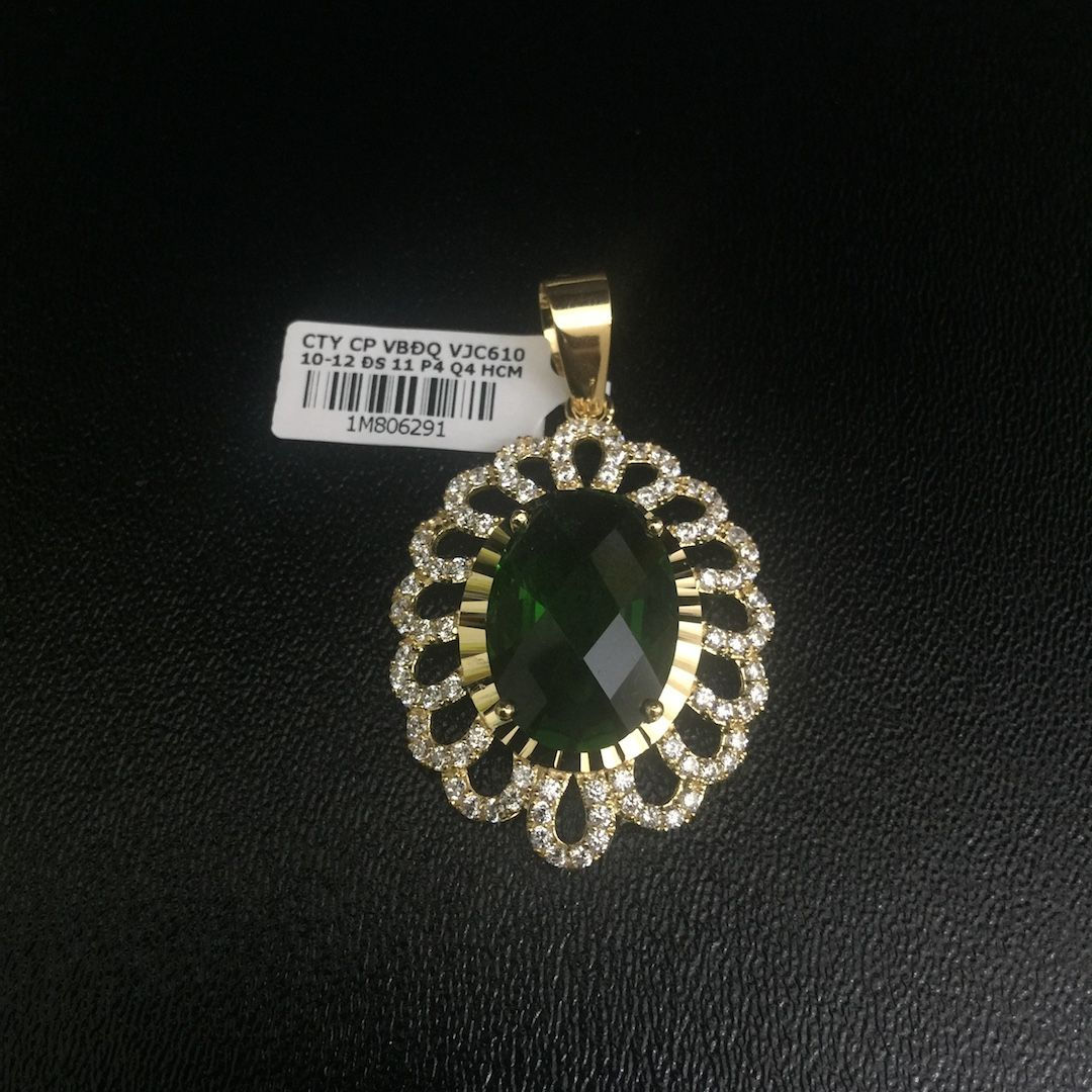 Mặt dây chuyền vàng đá xanh lá cây VJC 610