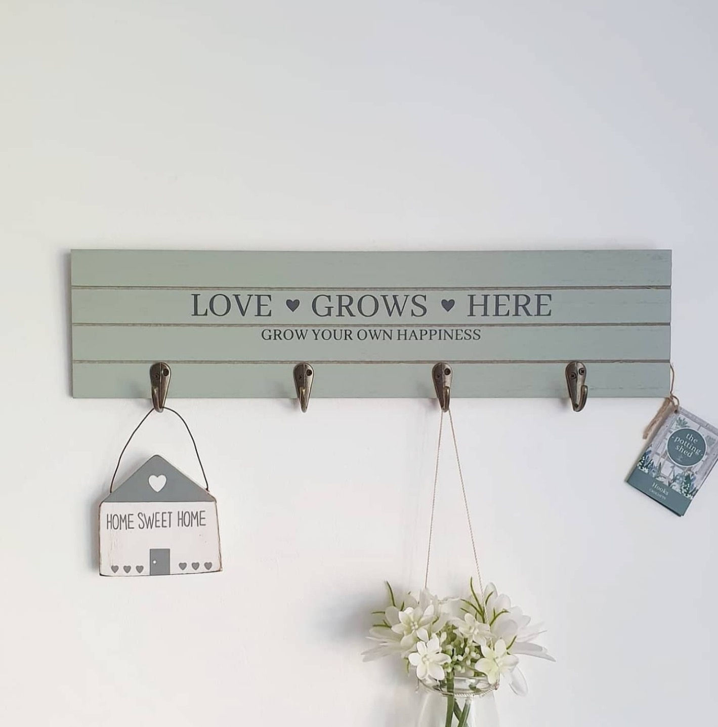 Green 'Love Grows Here' Hooks
