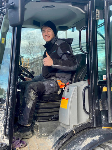 SINNPower Mitarbeiter auf Baustelle