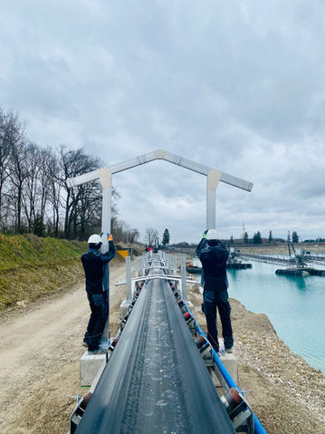 Εργοτάξιο εγκατάστασης Φ/Β μεταφορικής ταινίας