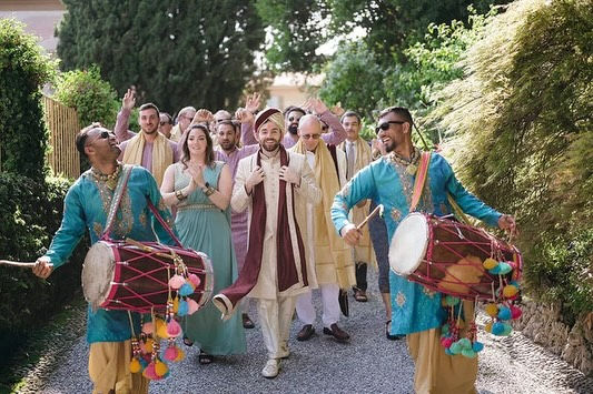 Hire Rome,Venice, Florence, Amalfi Coast or Milan professional Dhol Players: Elevate Your South Asian Wedding Experience.