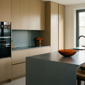 Contemporary Kitchen Remodel