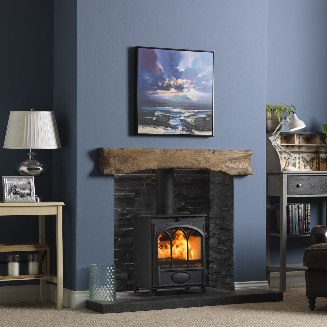 Fireline FT8 Multi-Fuel Stove in a modern living room