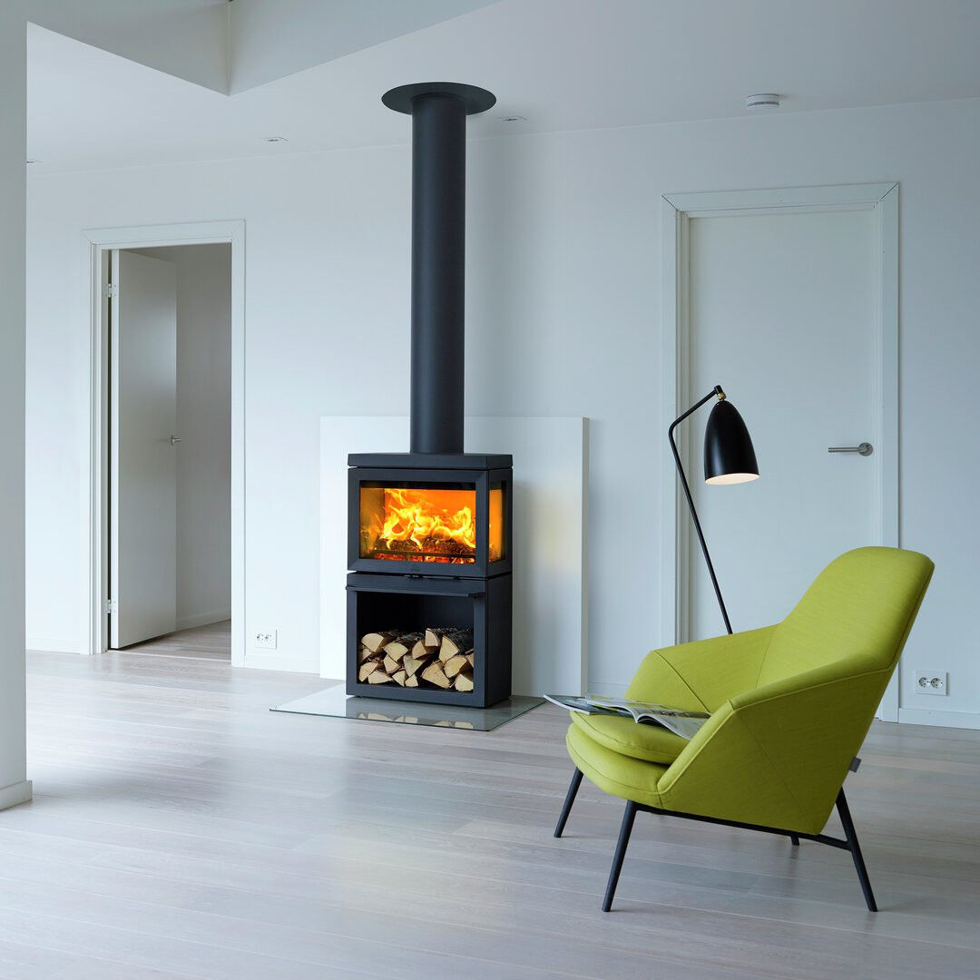 Jotul F520 wood stove in a modern living room