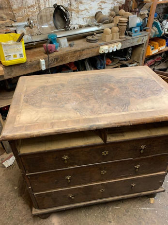 A good example of the benefits of french polishing (after).