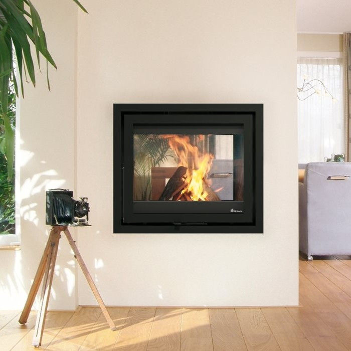 Dik Geurts Instyle Tunnel 700 wood burning stove in use