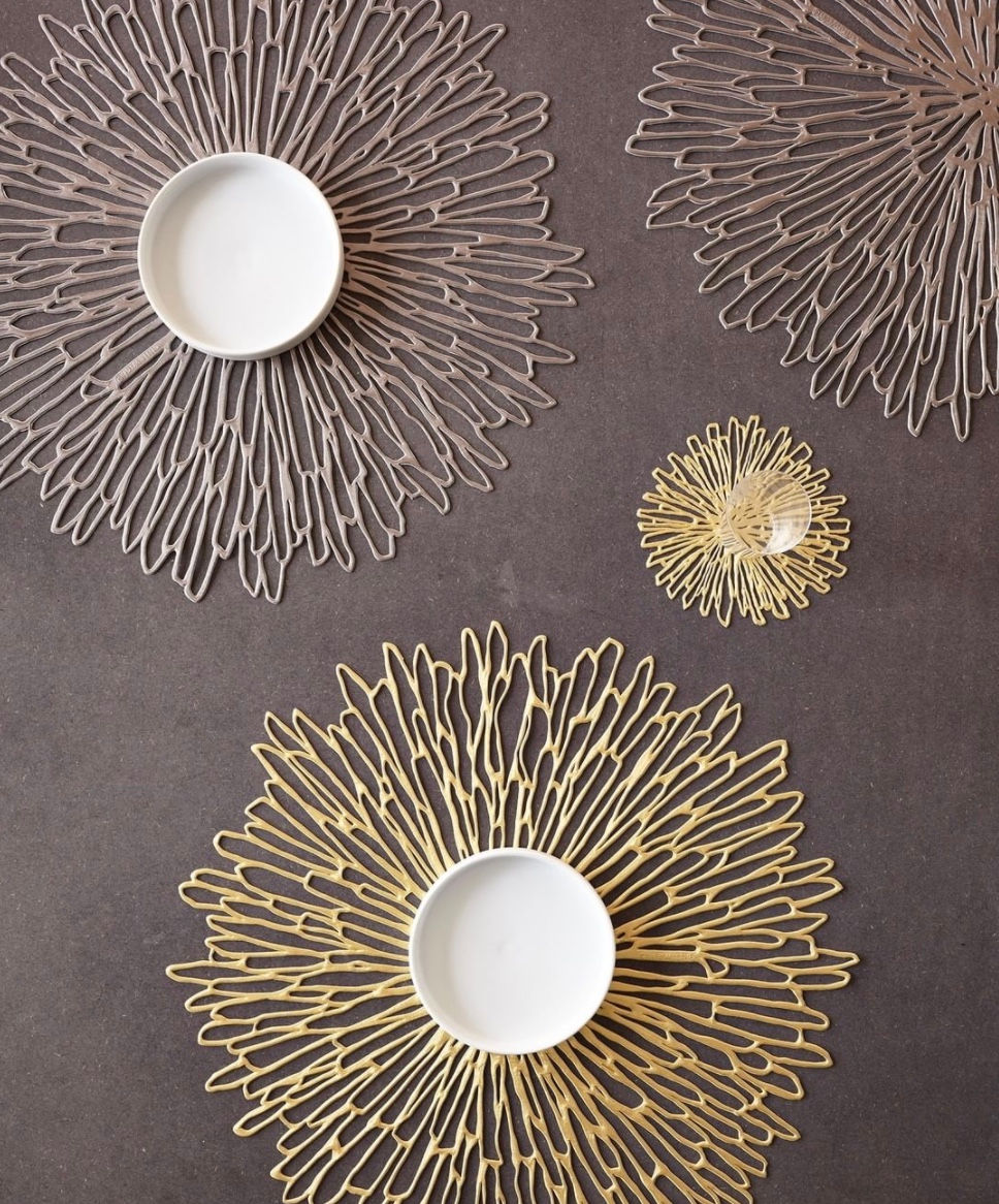 Chilewich - flower - gold champagne