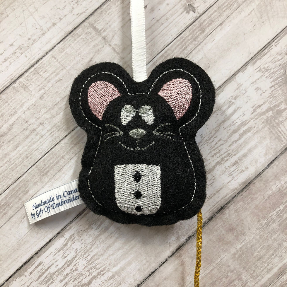 gift of embroidery mouse Chinese symbol personalized ornament