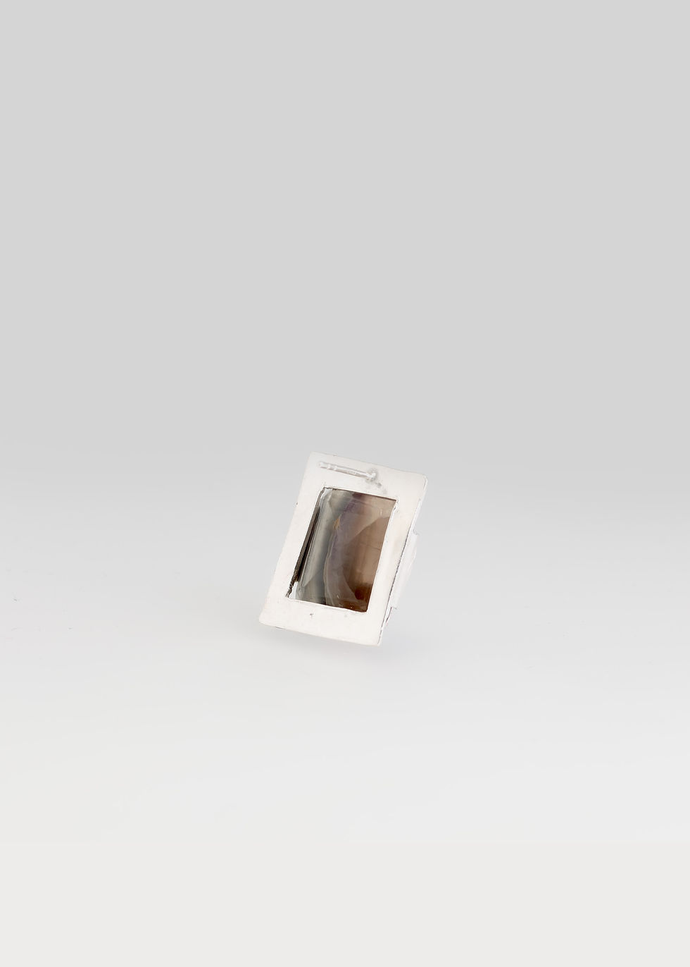 Thumbnail: Snippet stud fluorite straight stripe