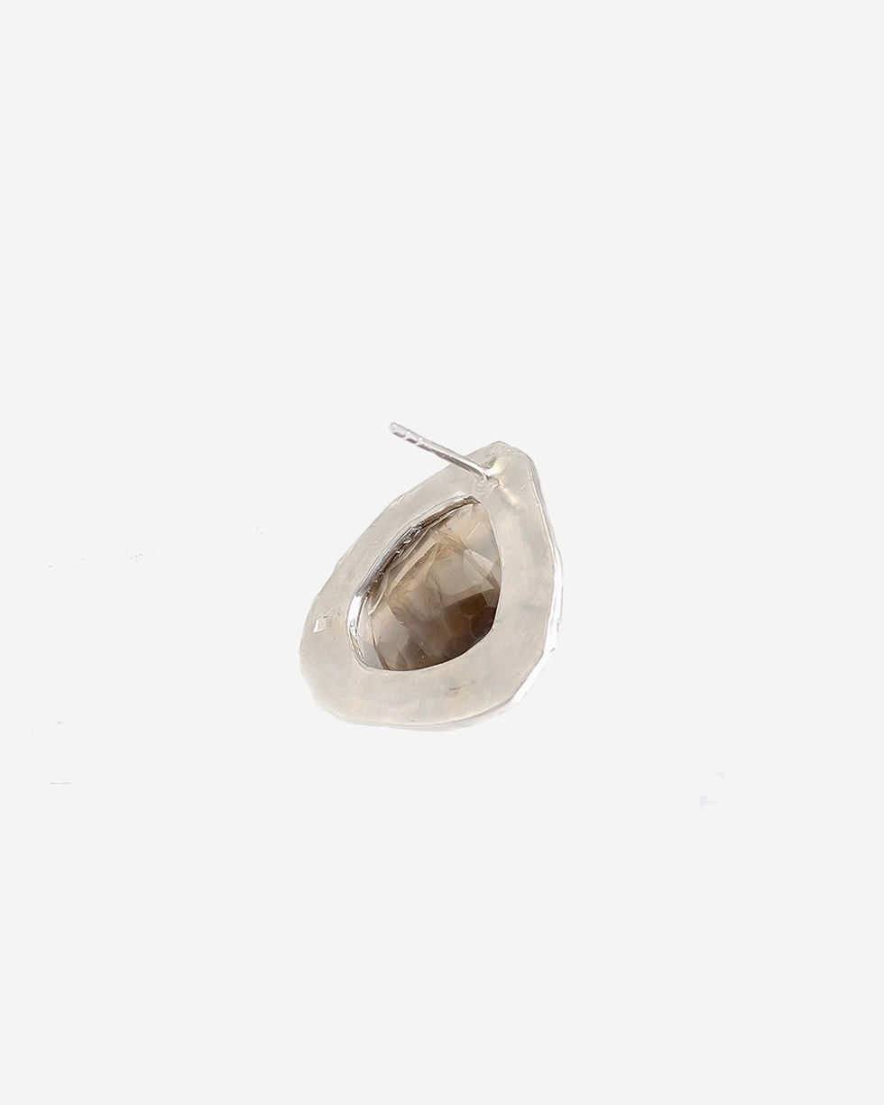 Thumbnail: Organic triangular snippet stud with fluorite