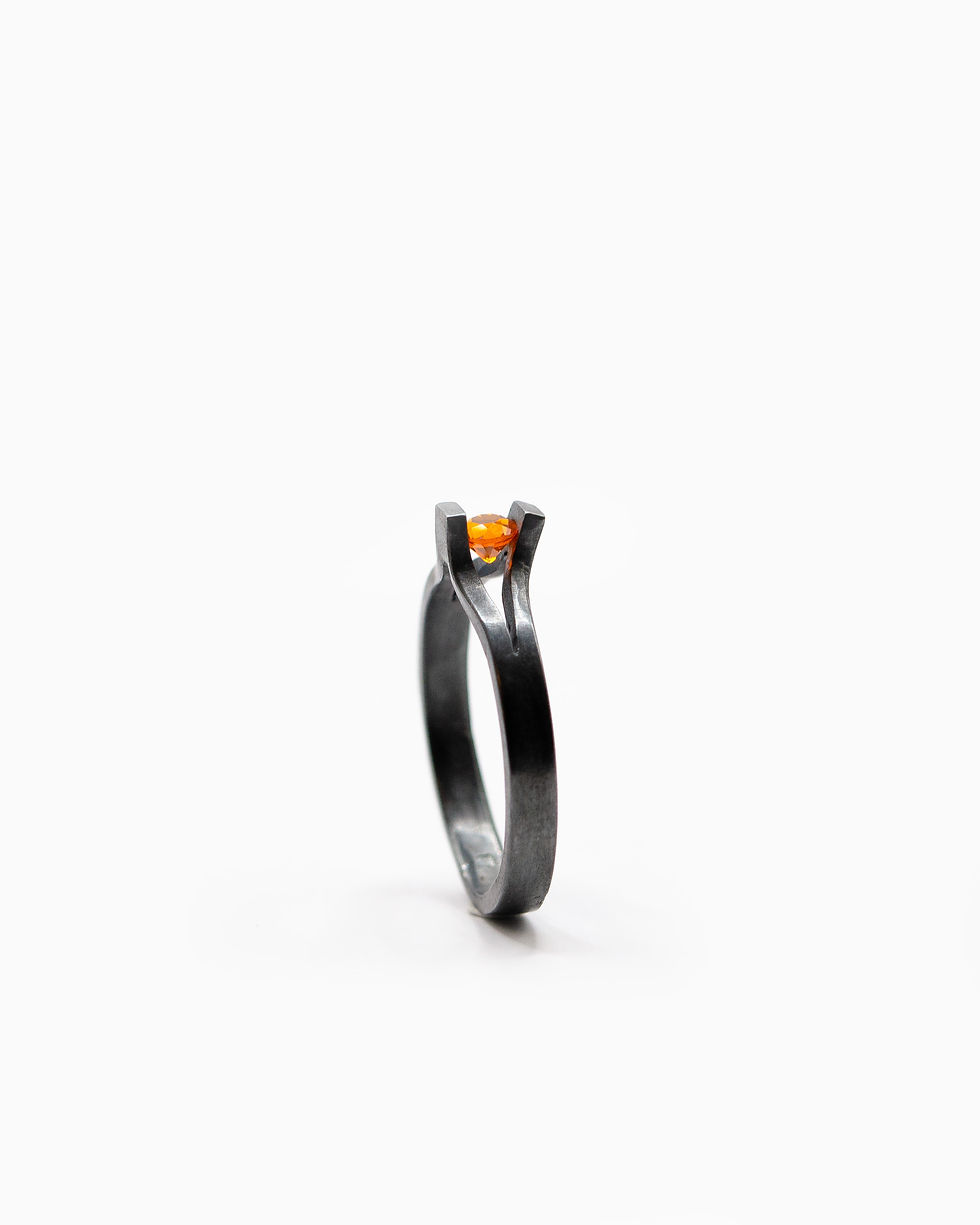 Thumbnail: Transfigure tear-ring with fire opal