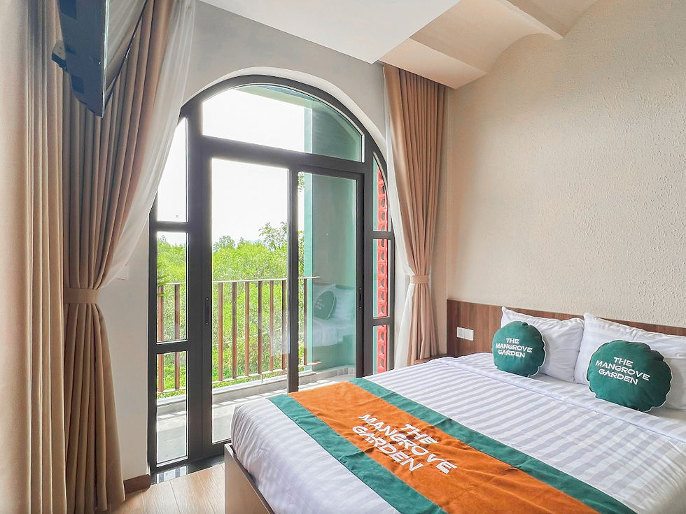 Một căn phòng ngập tràn ánh nắng và sắc xanh sẽ là "trạm sạc" năng lượng hoàn hảo cho chuyến hành trình khám phá Cần Giờ của bạn.