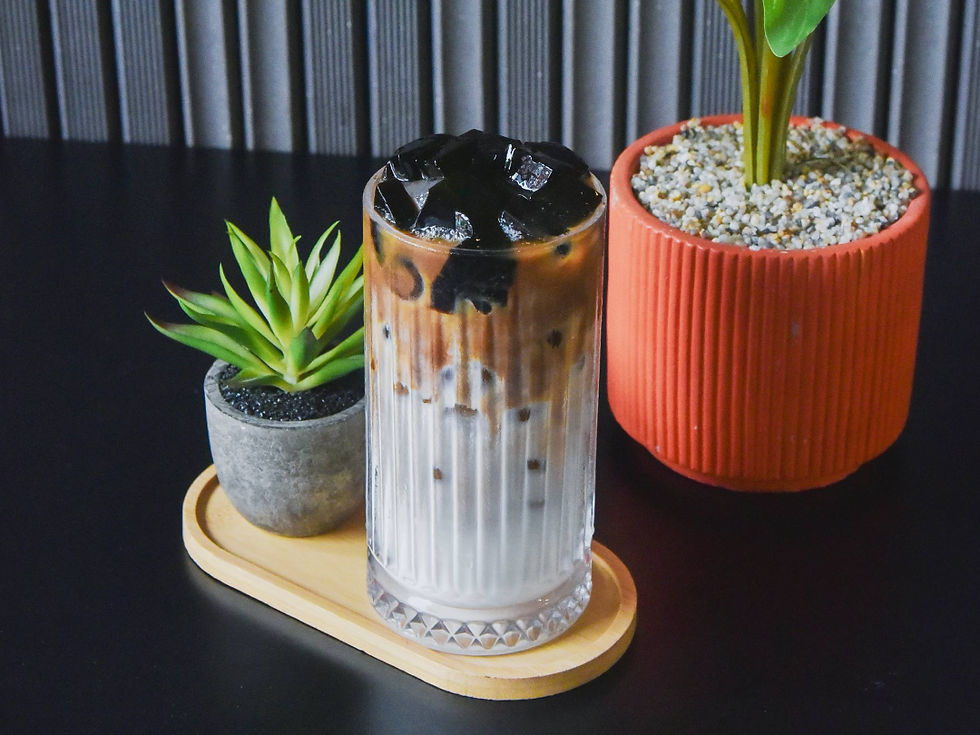 Đổi vị cho ngày mới với sữa tươi cà phê sương sáo tại Mangrove Coffee & Tea.