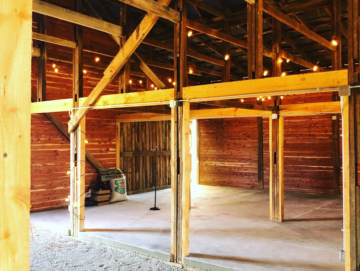 Elegance in Every Frame: Weddings at Our Central Kentucky Venue