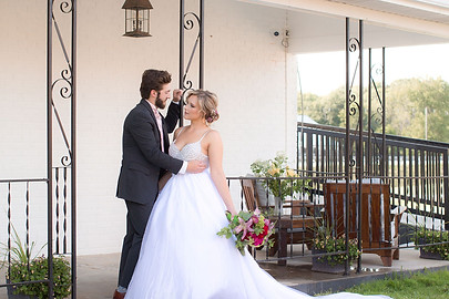 Elegance at The Farmhouse: A Love Story Unfolds at Mather's Mill, Central Kentucky