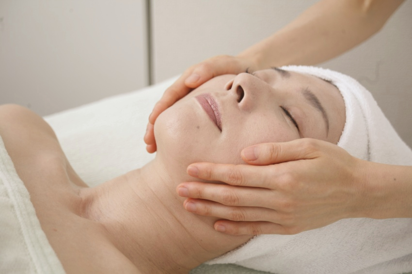 アンチエイジングフェイシャル