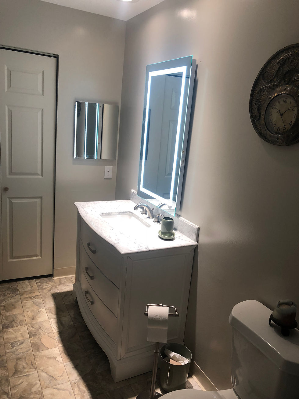 SW bathroom 1