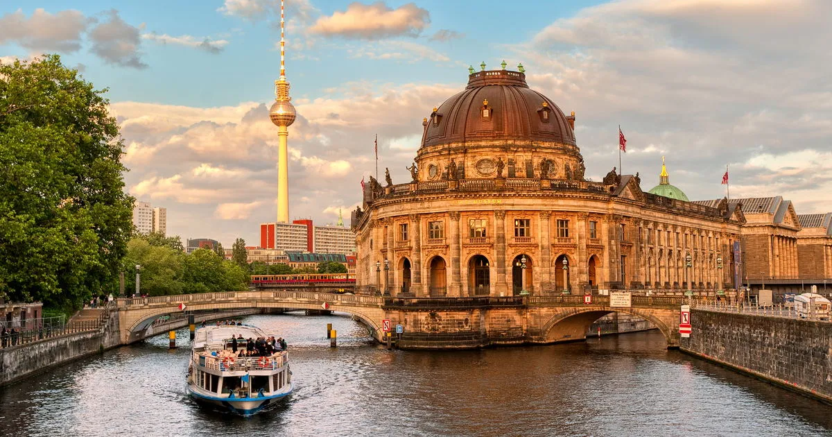 Museumsinsel-in-Berlin-in-Deutschland-2.webp