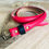 Miniature : Ceinture fine en pneu recyclé rouge La Vie est Belt