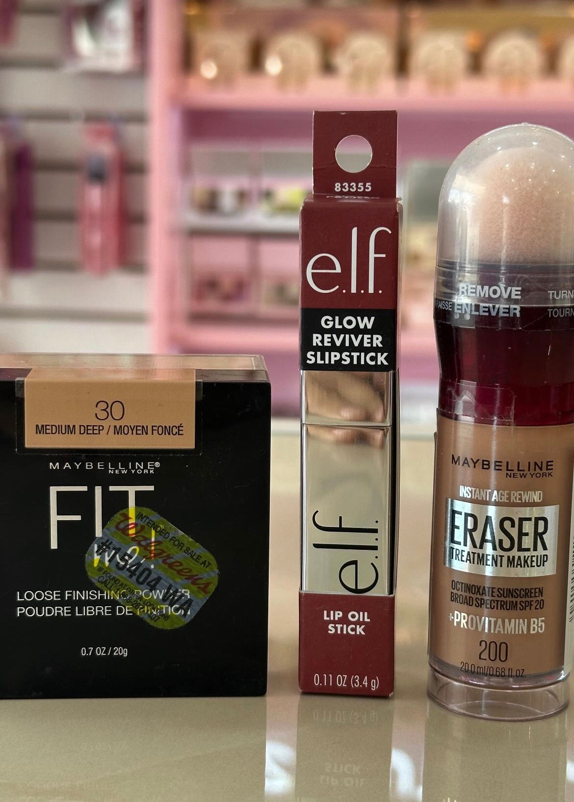 Trío Maybelline y elf