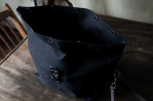 BLACK SIGN × ANALOG SILVER Roll top bag BLACK SIGN × ANALOG SILVER Roll top bag | ANALOG SILVER