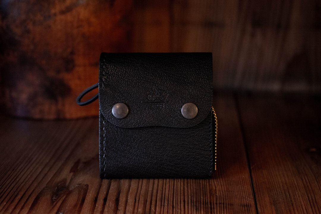 Roll wallet half - Goat black -