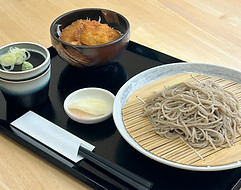 minitarekatsuset.jpg