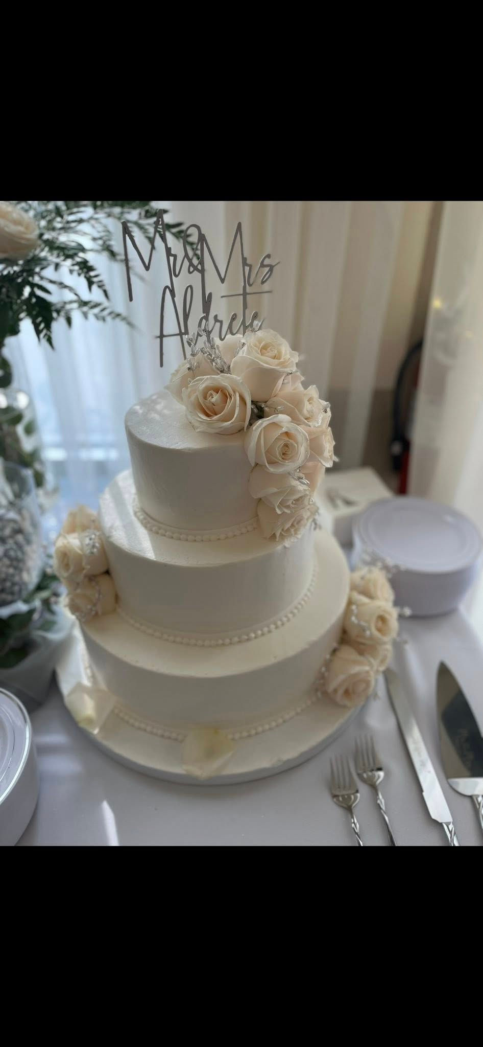 Elegant Ivory with Rose Cake 2