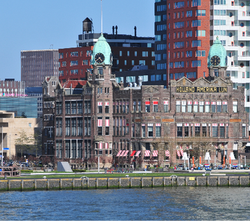 2016-04-20-0145 Rotterdam Hafenr_edited.png