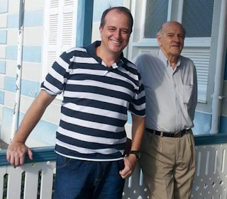 O autor, Henrique Luis Piacsek e seu pai, Emilio Henrique Piacsek, em 2023.