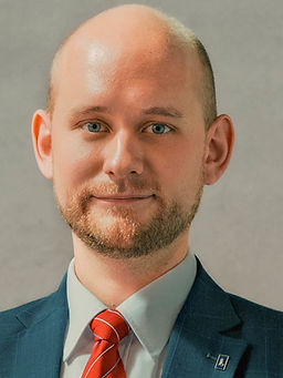 Josef Bergt_Portrait_edited.jpg