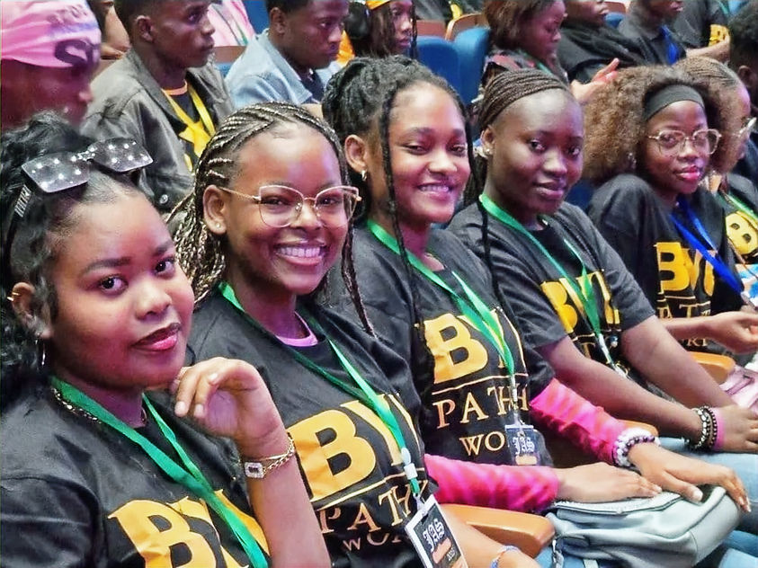 WhatsApp Image 2025-10-06 at 06.42_edited.jpg