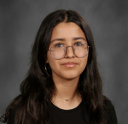 Devyaani Headshot_edited.jpg