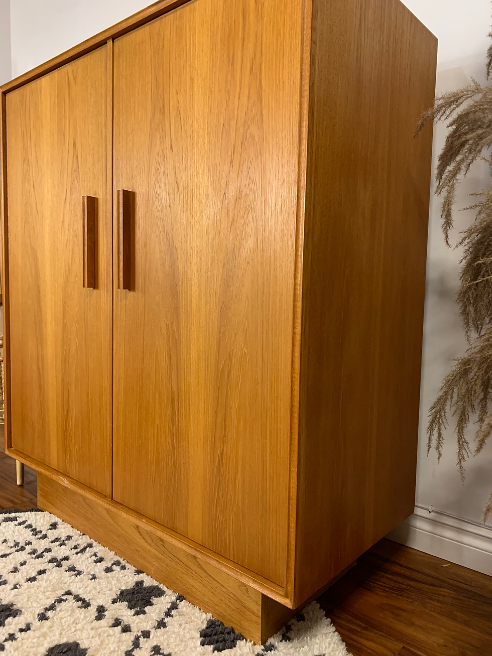Thumbnail: MidTeak Wardrobe 