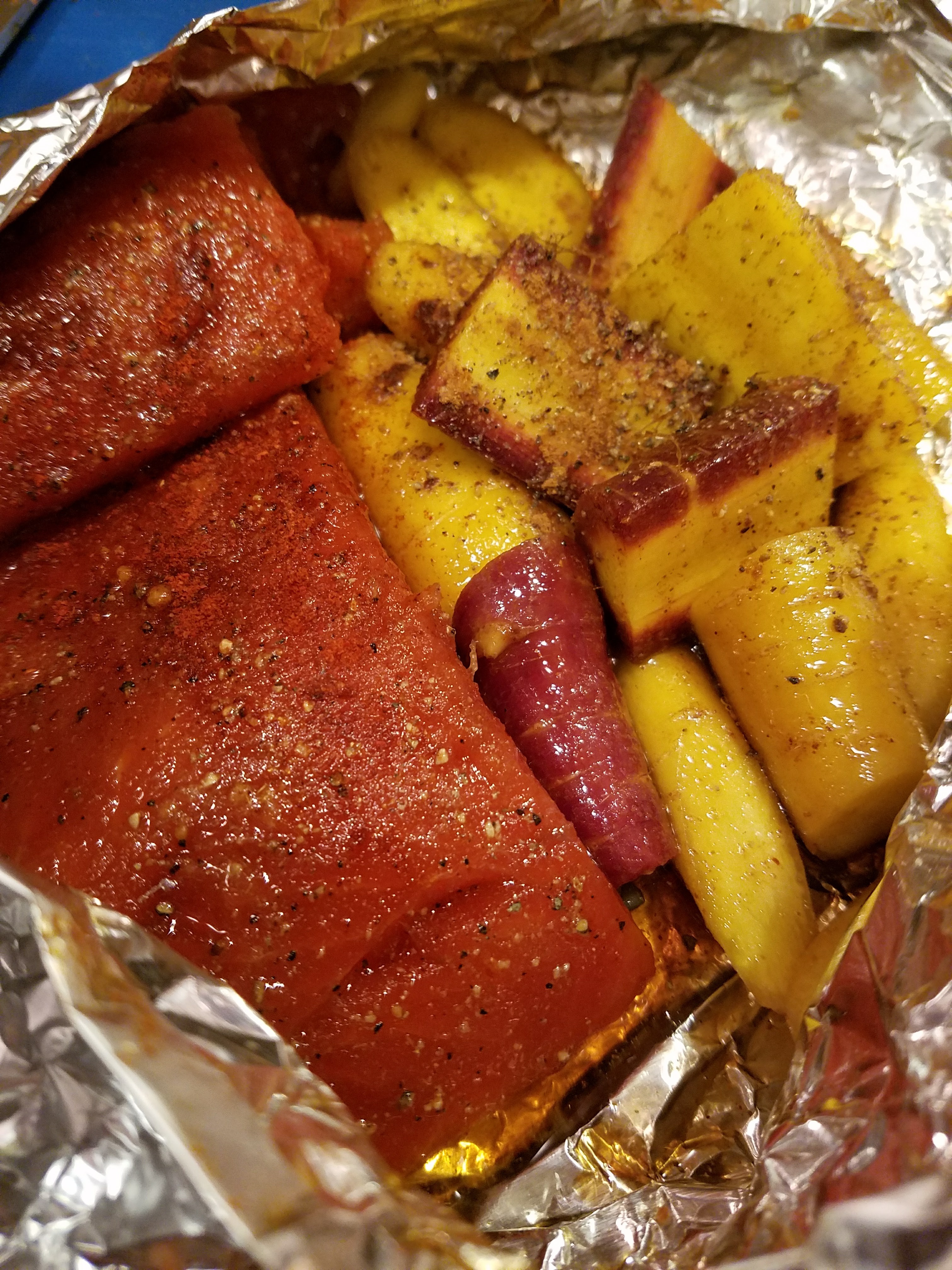 Salmon & Tri Color Carrot Packets