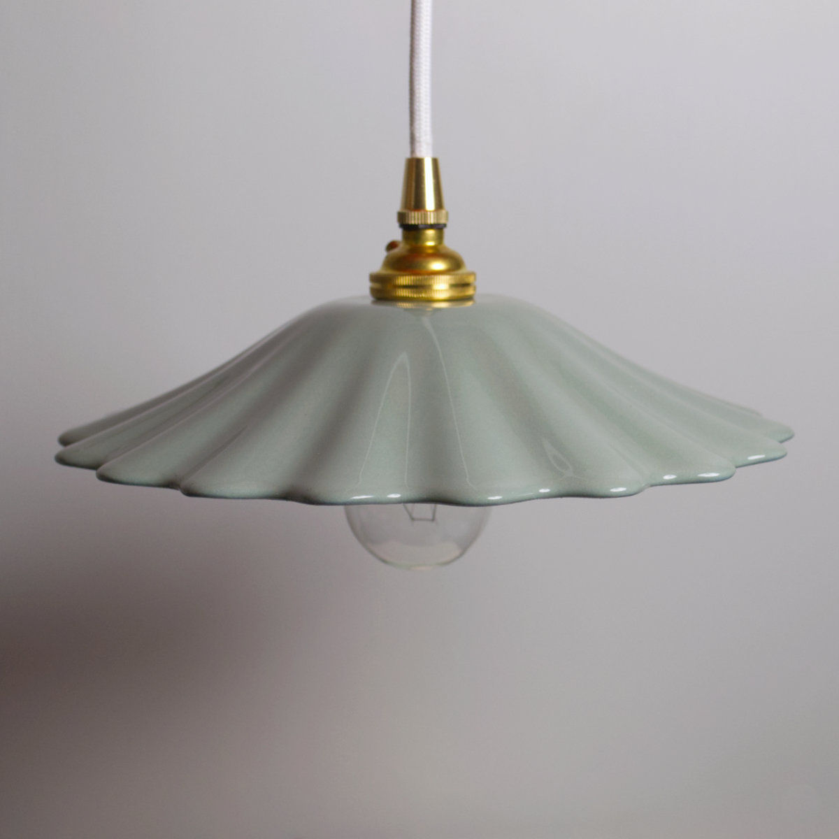 Frilly Shallow Pendant Lamp - Green