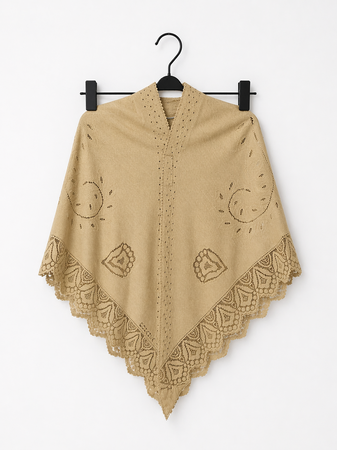 MM58 Beige Lace Shawl