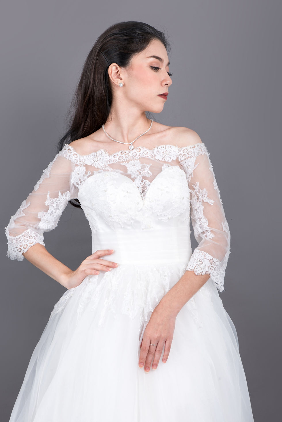 Thumbnail: Bridal Gown 01