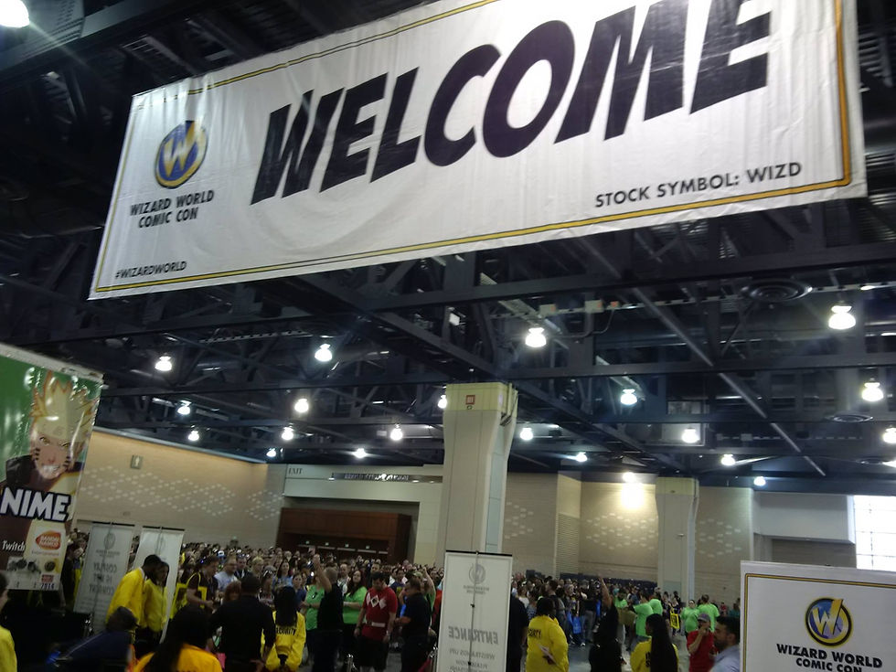 The masses getting ready for the start of Wizard World Philadelphia.
